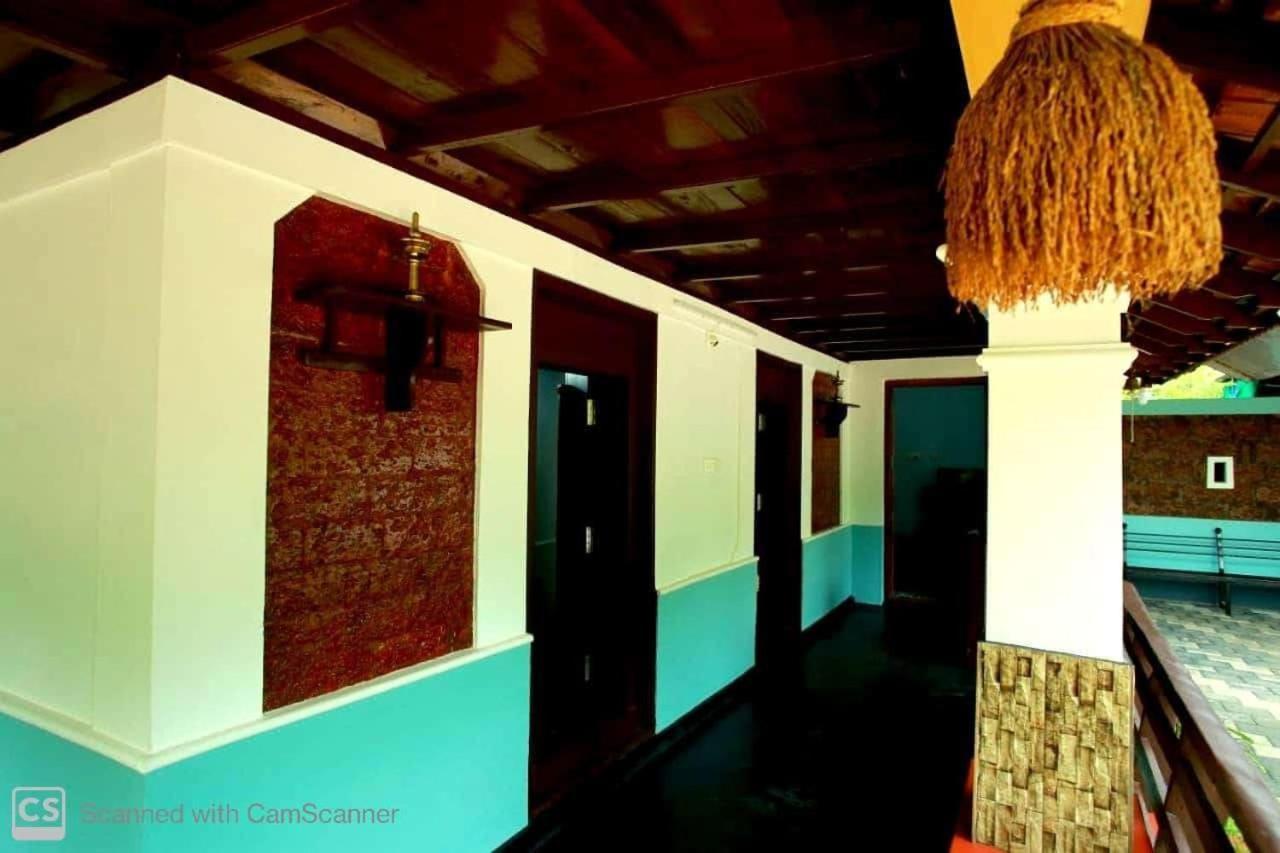 Kenoth Thaliyil Mana, Heritage Homestay Payyannur Exterior foto